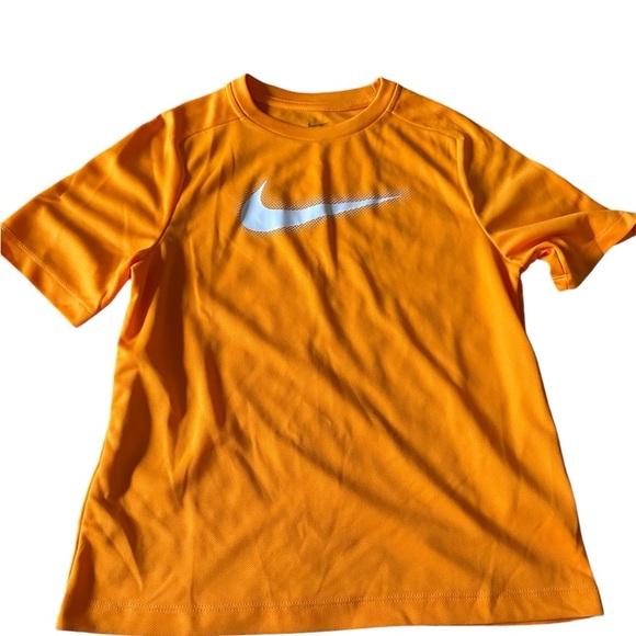 Nike Dri-fit Boys Medium Bright Orange Shirt - Picture 1 of 2